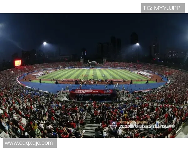 足球巨星亲临现场观战掀起热潮引发球迷激情与全场沸腾 足球巨星亲临现场观战掀起热潮引发球迷激情与全场沸腾